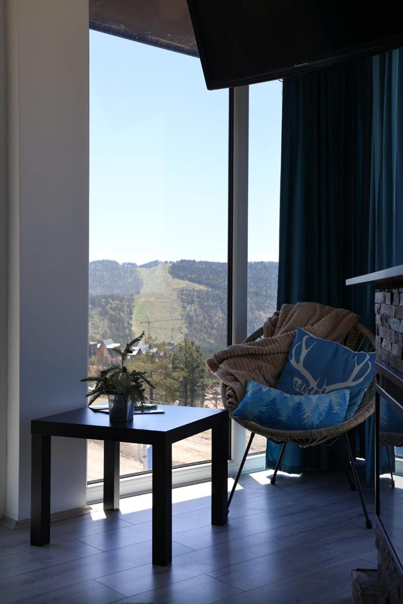 Vila Onyx Divcibare Luaran gambar